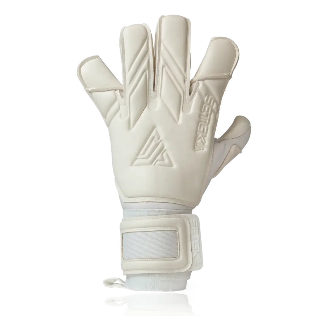 Which Goalie Gloves Do MLS Goalkeepers Wear – Advantage Goalkeeping